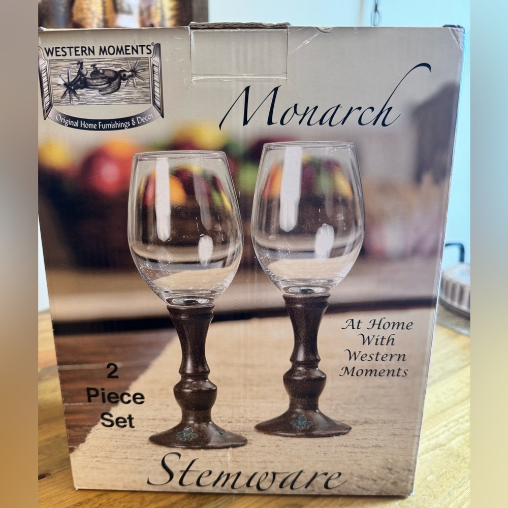 Western Moments 2 pc Wineglass Set